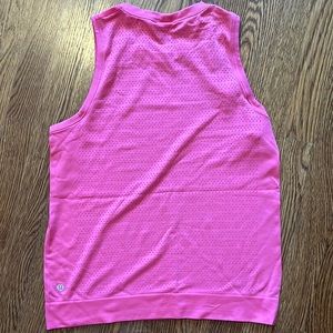 Lulu lemon size 6